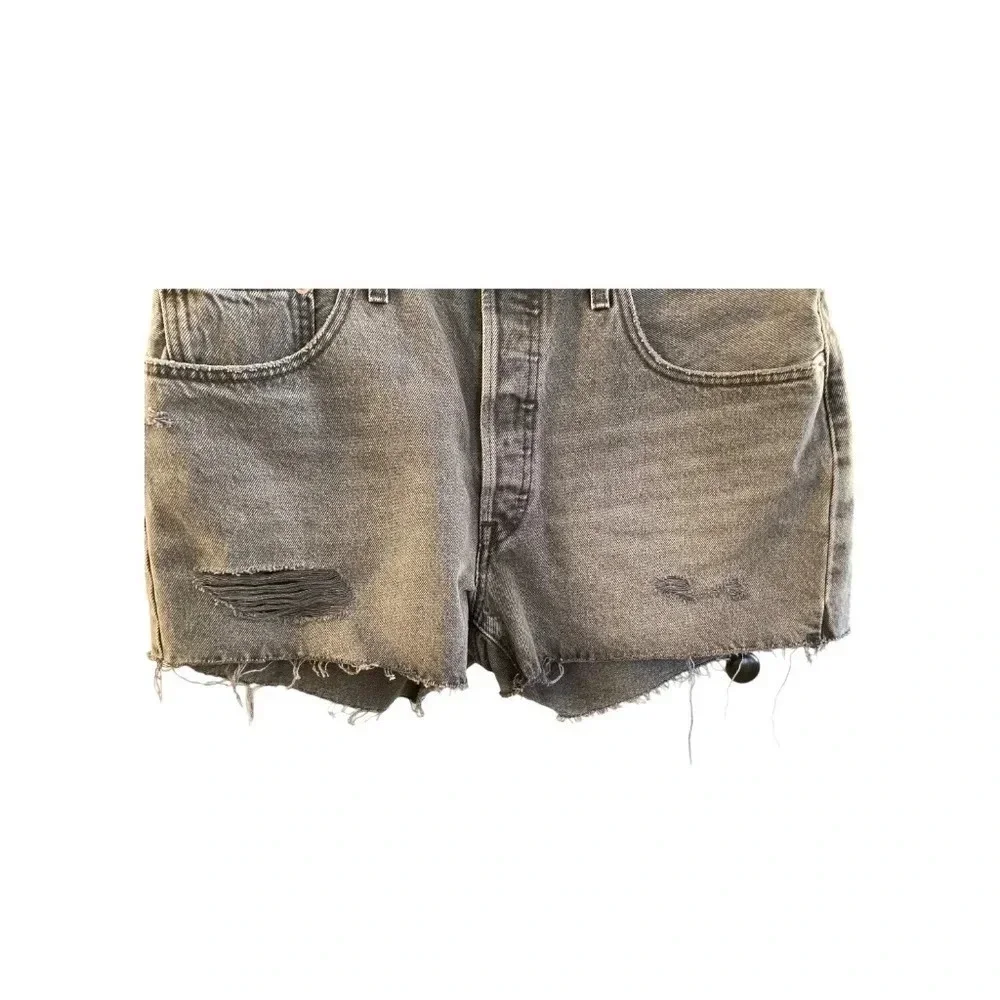 Levi 501 Women's  Distressed Denim Black Shorts‎ Sz 32
